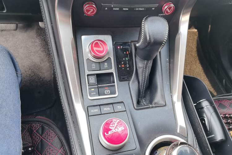 Used Lexus NX 2015 200 Front-Wheel Drive X-Trail SE Edition Gear Lever
