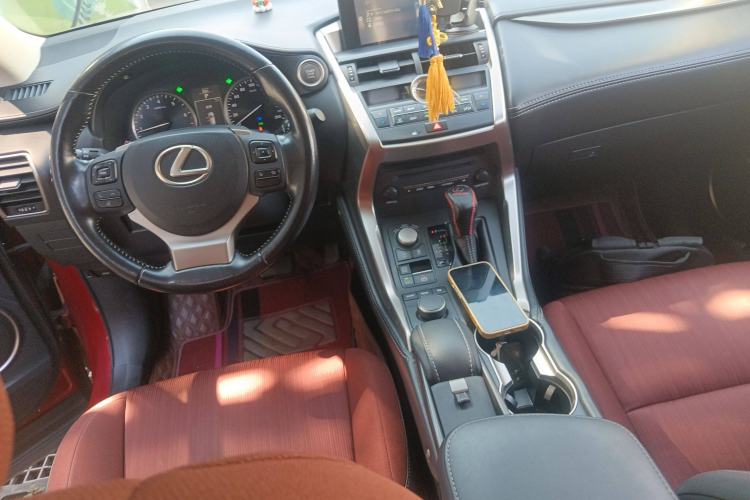 Used Lexus NX 2015 200 Front-Wheel Drive X-Trail SE Edition Interior 2