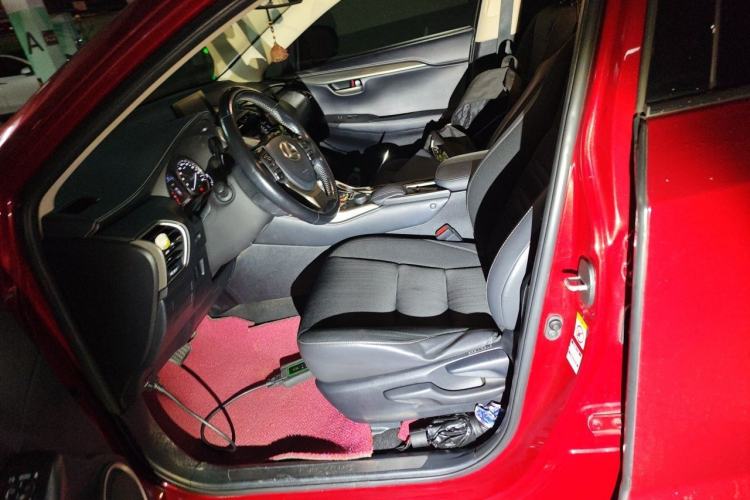 Used Lexus NX 2015 200 Front-Wheel Drive X-Trail SE Edition Left Front Seat