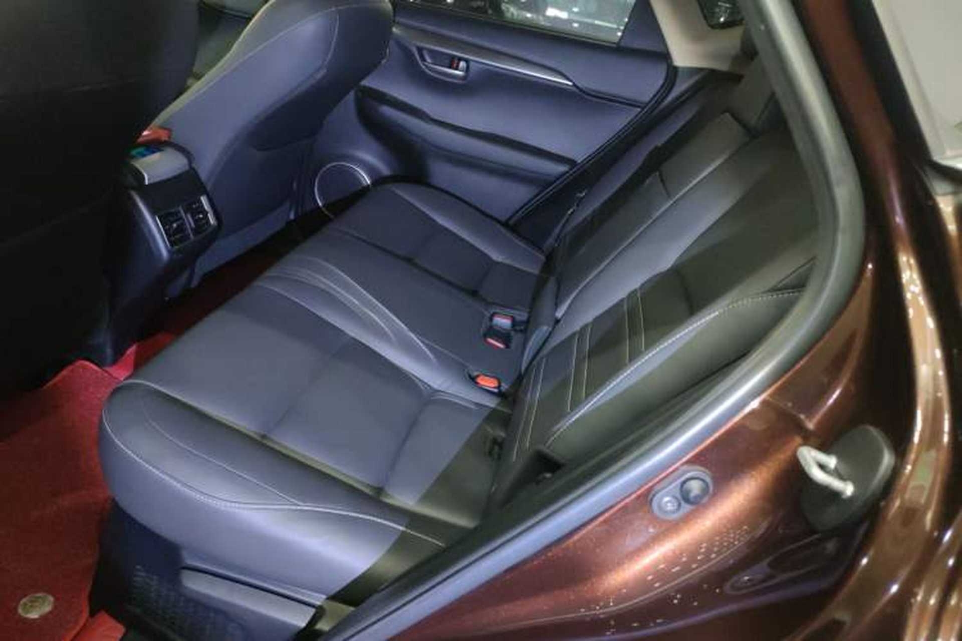 Used Lexus NX 2015 200T All-Wheel-Drive Fēngshàng Edition Left Rear Seat
