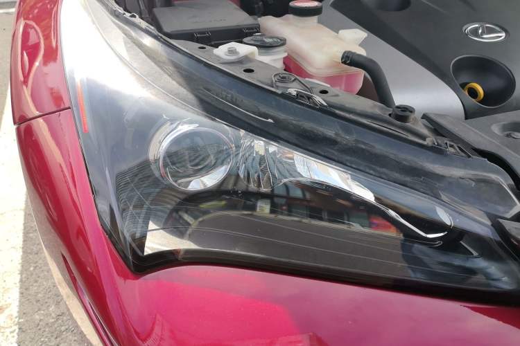 Used Lexus NX 2015 200 Front-Wheel Drive X-Trail SE Edition Right Front Headlight