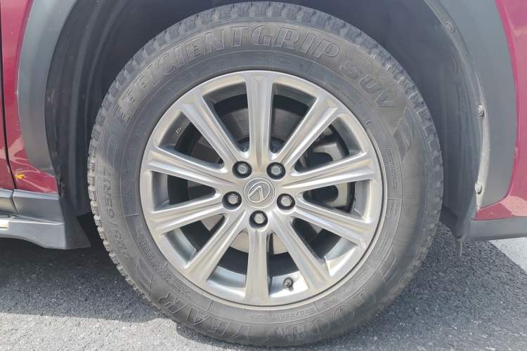 Used Lexus NX 2015 200 Front-Wheel Drive X-Trail SE Edition Right Front Wheel Hub