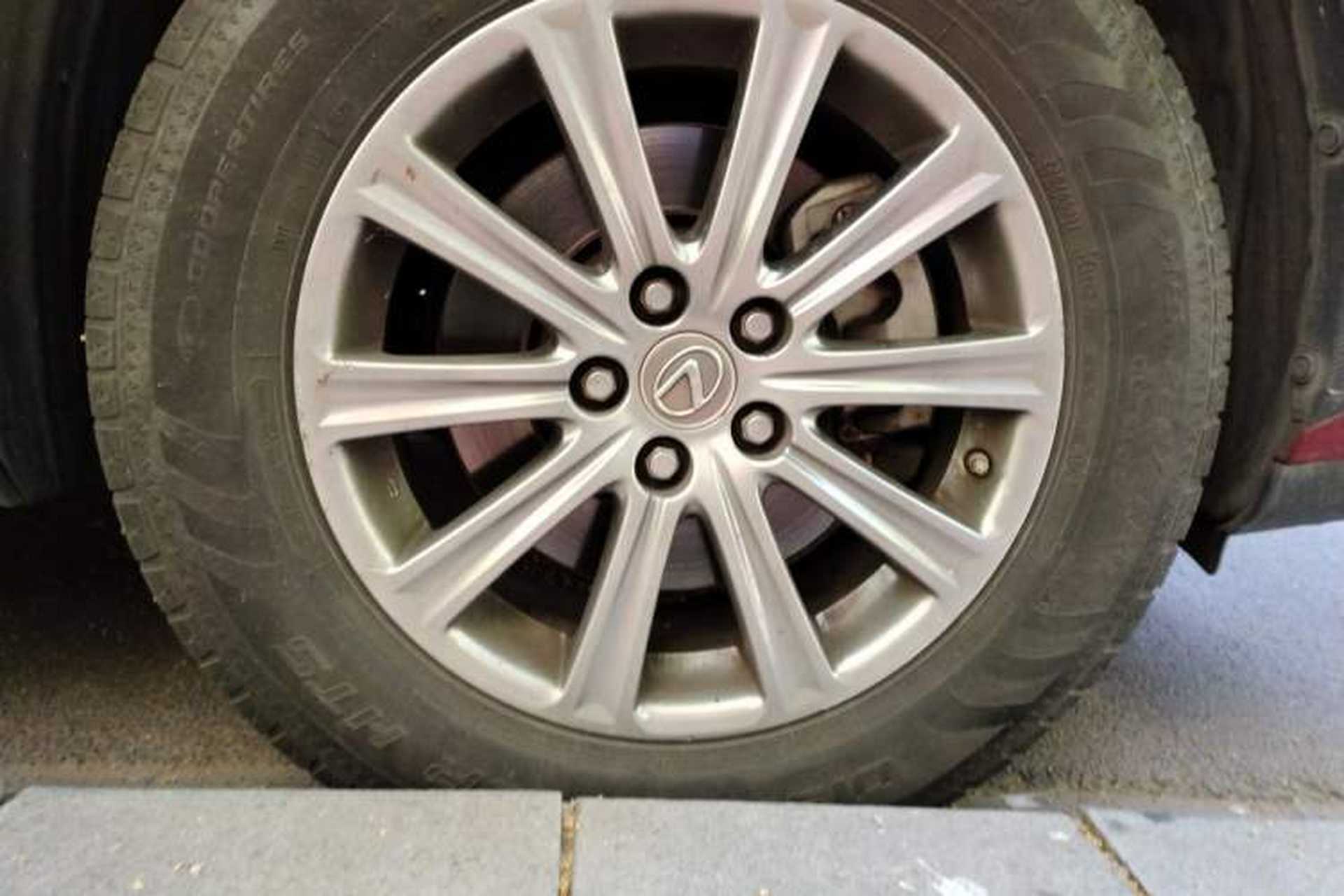 Used Lexus NX 2015 200 Front-Wheel Drive X-Trail SE Edition Right Front Wheel Hub