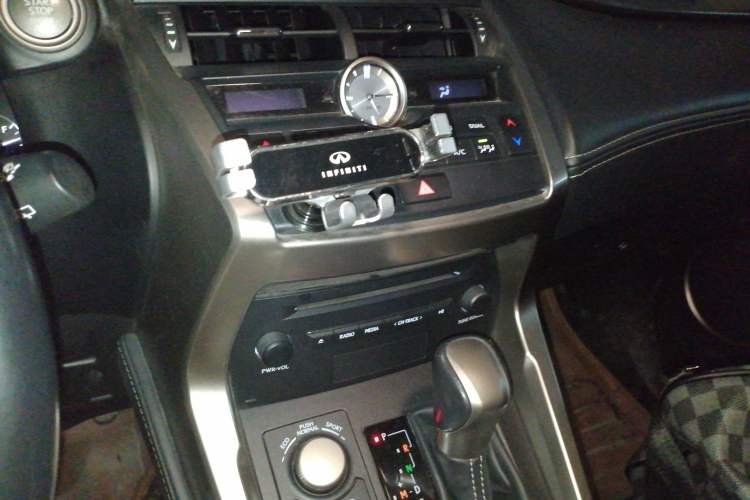 Used Lexus NX 2015 200T All-Wheel-Drive Fēngshàng Edition Audio And AC Panel