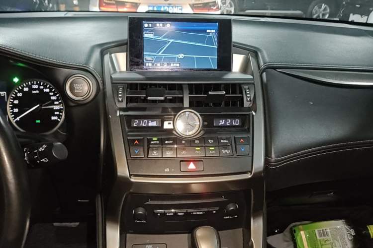 Used Lexus NX 2015 200T All-Wheel-Drive Fēngshàng Edition Audio And AC Panel