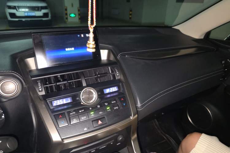 Used Lexus NX 2015 200T All-Wheel-Drive Fēngshàng Edition Audio And AC Panel