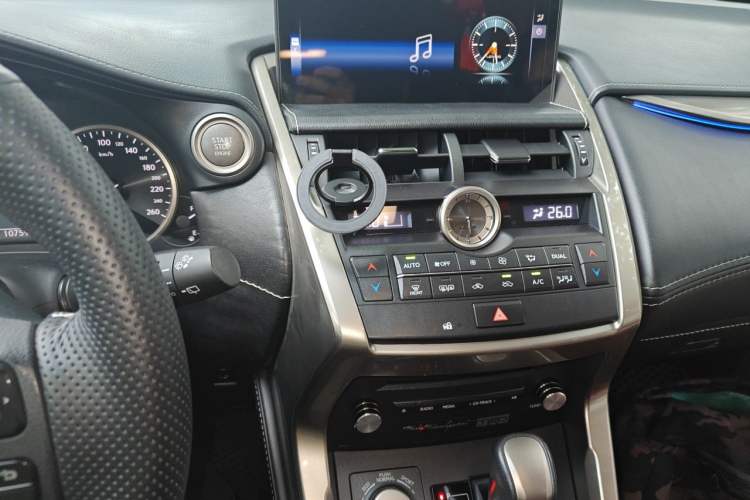 Used Lexus NX 2015 200 Front-Wheel Drive X-Trail SE Edition Audio And AC Panel