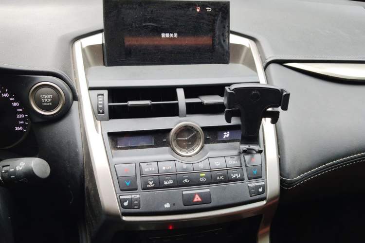 Used Lexus NX 2015 200 All-Wheel Drive Fēngshàng Edition Audio And AC Panel