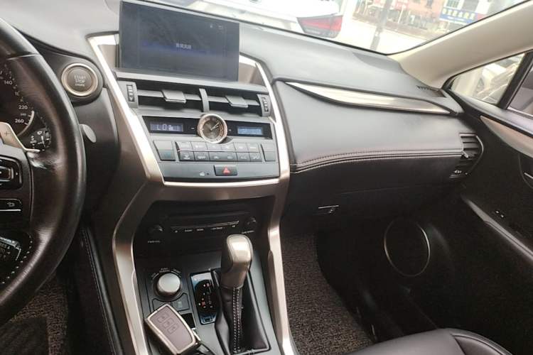 Used Lexus NX 2015 200T All-Wheel-Drive Fēngshàng Edition Audio And AC Panel