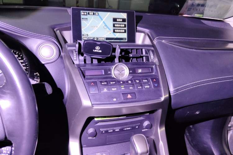 Used Lexus NX 2015 200T All-Wheel-Drive Fēngshàng Edition Audio And AC Panel