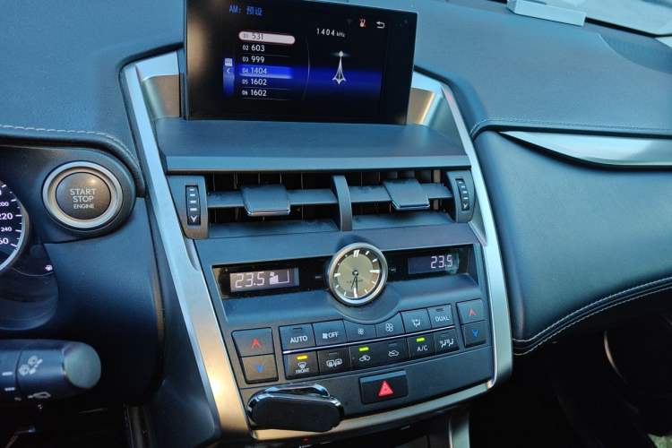 Used Lexus NX 2015 200T All-Wheel-Drive Fēngshàng Edition Audio And AC Panel
