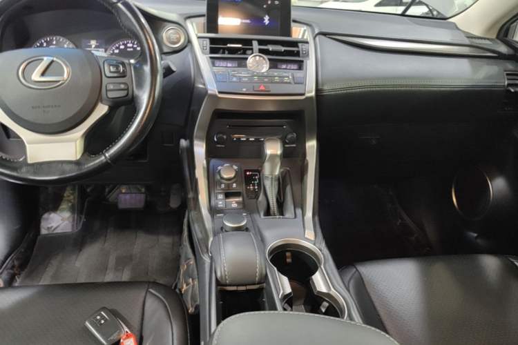 Used Lexus NX 2015 200 Front-Wheel Drive X-Trail SE Edition Audio And AC Panel