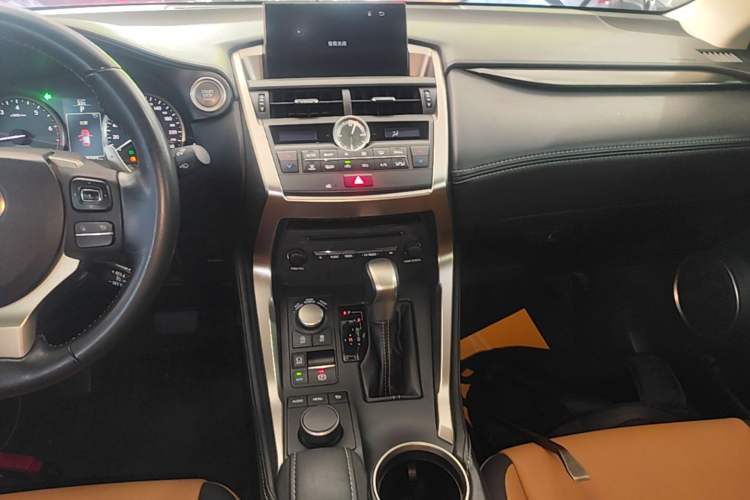 Used Lexus NX 2015 200T All-Wheel-Drive Fēngshàng Edition Audio And AC Panel