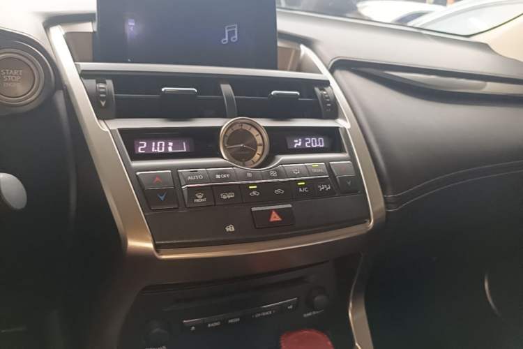 Used Lexus NX 2015 200T All-Wheel-Drive Fēngshàng Edition Audio And AC Panel