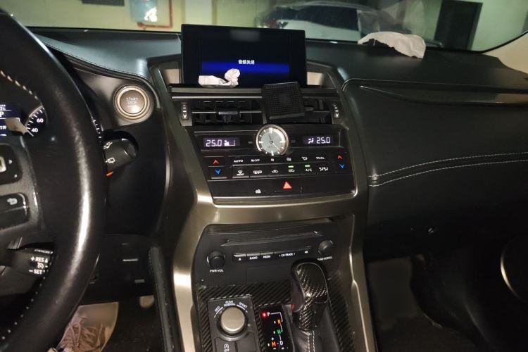 Used Lexus NX 2015 200T All-Wheel-Drive Fēngshàng Edition Audio And AC Panel