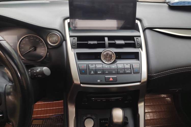 Used Lexus NX 2015 200T All-Wheel-Drive Fēngshàng Edition Audio And AC Panel