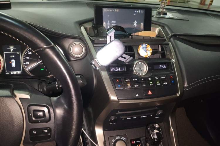 Used Lexus NX 2015 200 Front-Wheel Drive X-Trail SE Edition Audio And AC Panel
