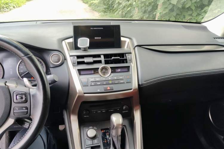 Used Lexus NX 2015 200T All-Wheel-Drive Fēngshàng Edition Audio And AC Panel