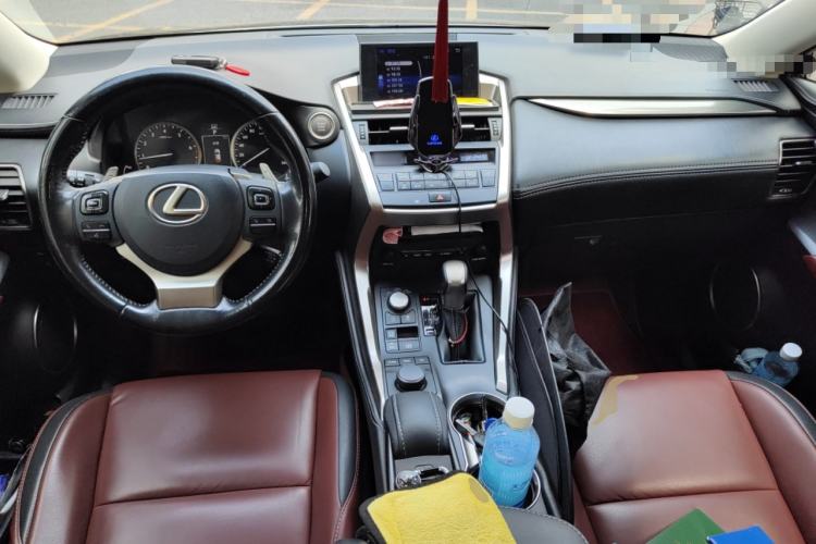 Used Lexus NX 2015 200T All-Wheel-Drive Fēngshàng Edition Center Console