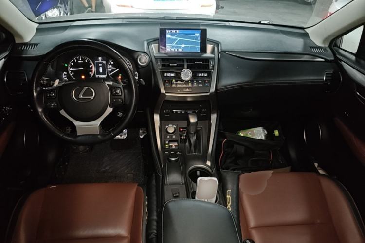 Used Lexus NX 2015 200T All-Wheel-Drive Fēngshàng Edition Center Console
