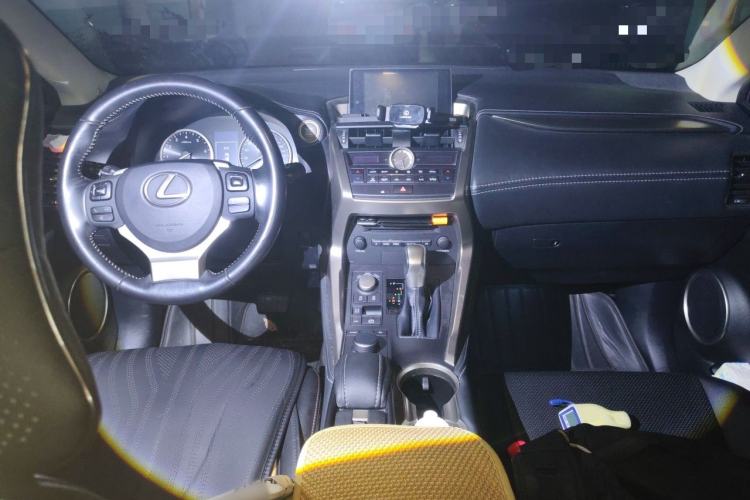 Used Lexus NX 2015 200 Front-Wheel Drive X-Trail SE Edition Center Console