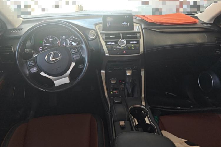 Used Lexus NX 2015 200T All-Wheel-Drive Fēngshàng Edition Center Console