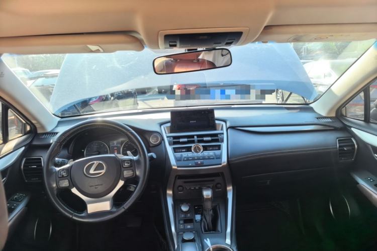 Used Lexus NX 2015 200T All-Wheel-Drive Fēngshàng Edition Center Console