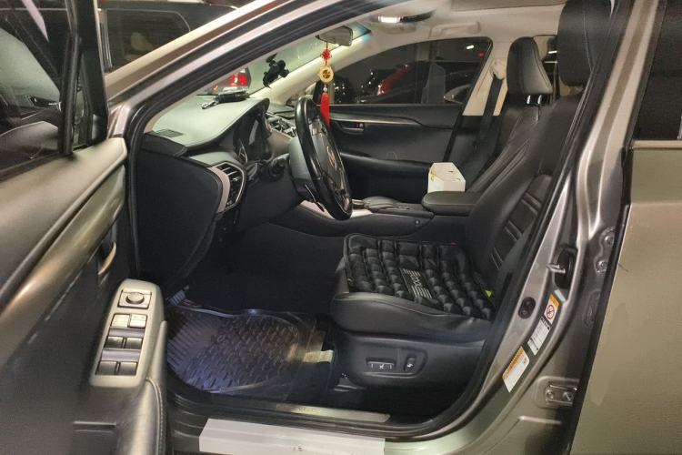 Used Lexus NX 2015 200T All-Wheel-Drive Fēngshàng Edition Driver Seat