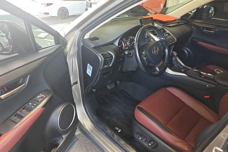 Used Lexus NX 2015 200T All-Wheel-Drive Fēngshàng Edition Driver Seat