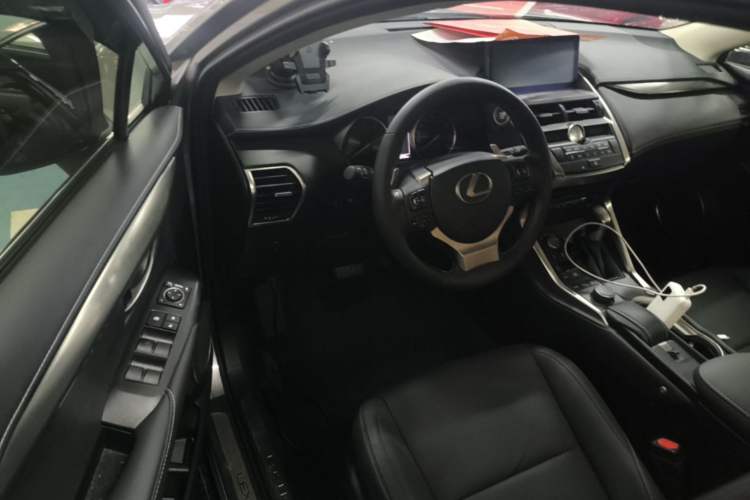 Used Lexus NX 2015 200T All-Wheel-Drive Fēngshàng Edition Driver Seat