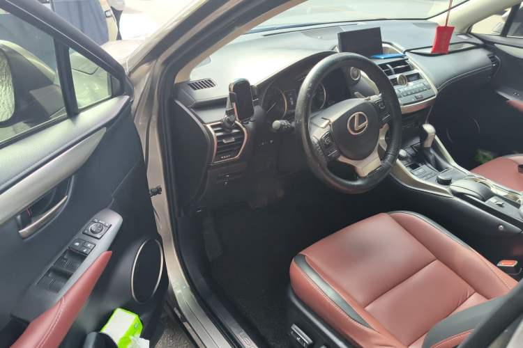 Used Lexus NX 2015 200T All-Wheel-Drive Fēngshàng Edition Driver Seat