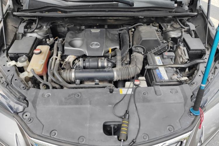 Used Lexus NX 2015 200T All-Wheel-Drive Fēngshàng Edition Engine Bay