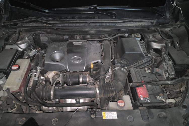 Used Lexus NX 2015 200T All-Wheel-Drive Fēngshàng Edition Engine Bay