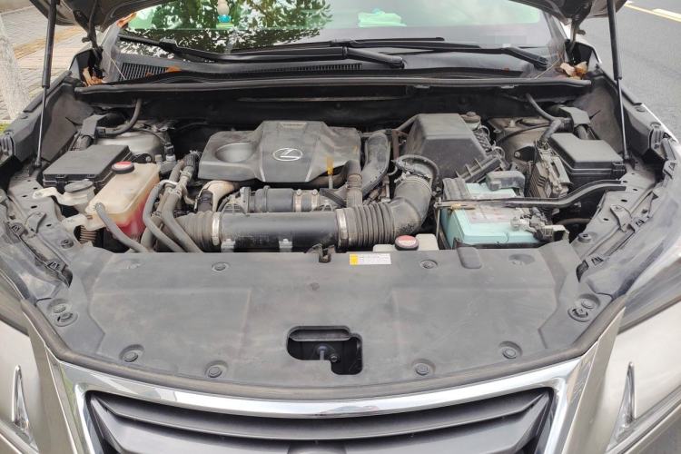 Used Lexus NX 2015 200T All-Wheel-Drive Fēngshàng Edition Engine Bay