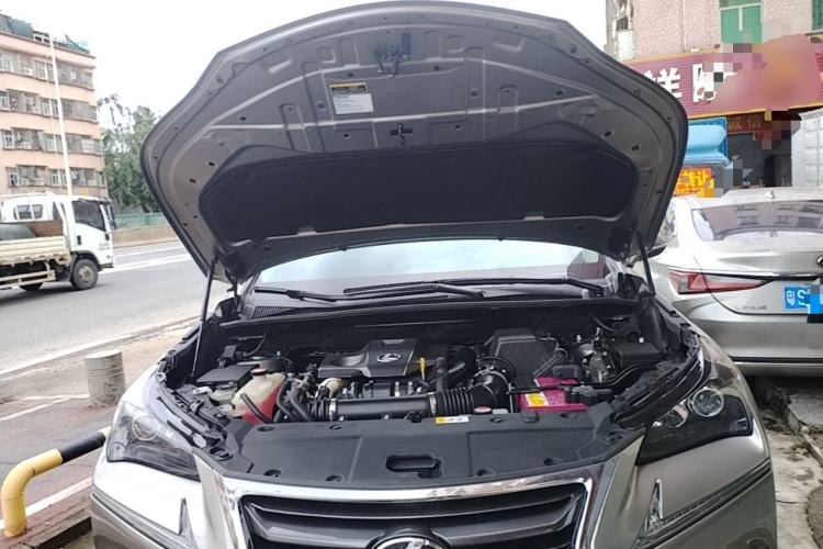 Used Lexus NX 2015 200T All-Wheel-Drive Fēngshàng Edition Engine Bay