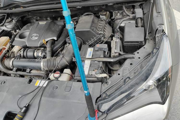 Used Lexus NX 2015 200T All-Wheel-Drive Fēngshàng Edition Engine Bay Left