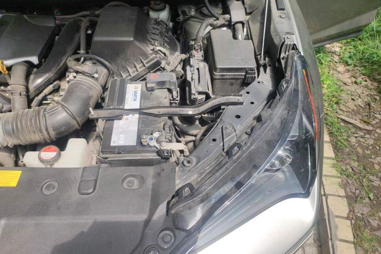 Used Lexus NX 2015 200T All-Wheel-Drive Fēngshàng Edition Engine Bay Left