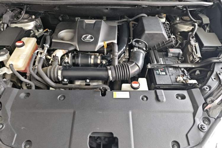 Used Lexus NX 2015 200T All-Wheel-Drive Fēngshàng Edition Engine Bay
