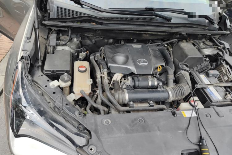 Used Lexus NX 2015 200T All-Wheel-Drive Fēngshàng Edition Engine Bay Right
