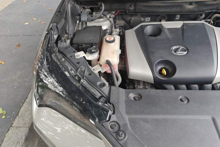 Used Lexus NX 2015 200 Front-Wheel Drive X-Trail SE Edition Engine Bay Right