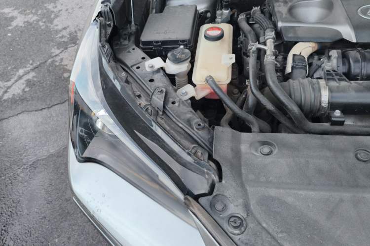 Used Lexus NX 2015 200 All-Wheel Drive Fēngshàng Edition Engine Bay Right