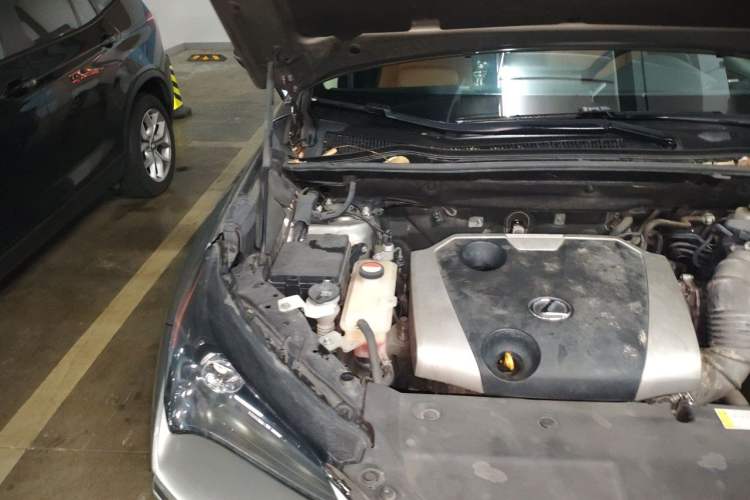 Used Lexus NX 2015 200 Front-Wheel Drive X-Trail SE Edition Engine Bay Right