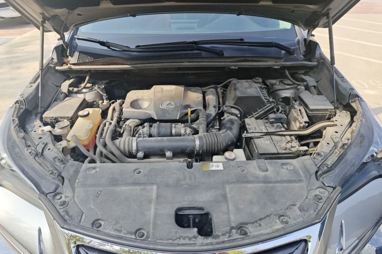 Used Lexus NX 2015 200T All-Wheel-Drive Fēngshàng Edition Engine Bay
