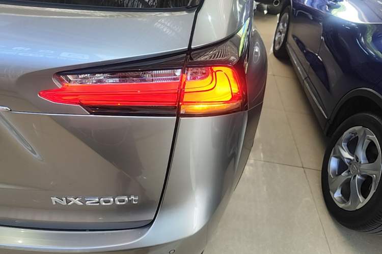 Used Lexus NX 2015 200T All-Wheel-Drive Fēngshàng Edition Exterior 3