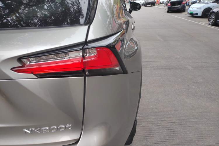 Used Lexus NX 2015 200T All-Wheel-Drive Fēngshàng Edition Exterior 3