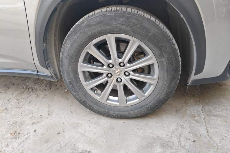 Used Lexus NX 2015 200 Front-Wheel Drive X-Trail SE Edition Exterior 4