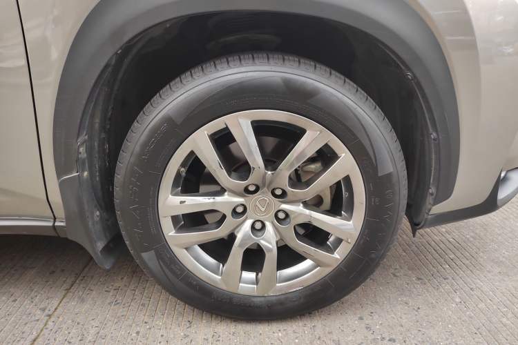 Used Lexus NX 2015 200T All-Wheel-Drive Fēngshàng Edition Exterior 5