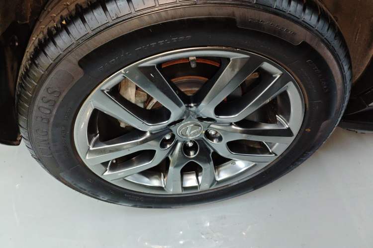 Used Lexus NX 2015 200T All-Wheel-Drive Fēngshàng Edition Exterior 8