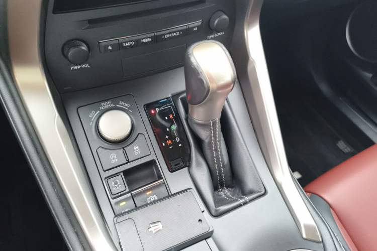 Used Lexus NX 2015 200 All-Wheel Drive Fēngshàng Edition Gear Lever