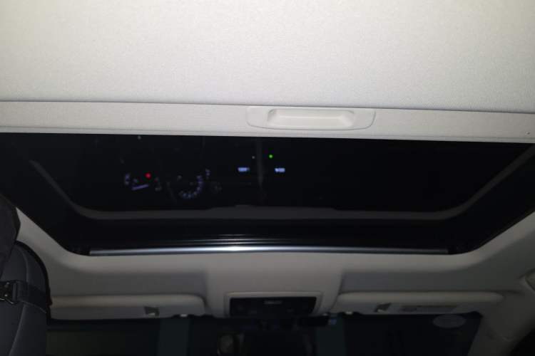 Used Lexus NX 2015 200T All-Wheel-Drive Fēngshàng Edition Headliner